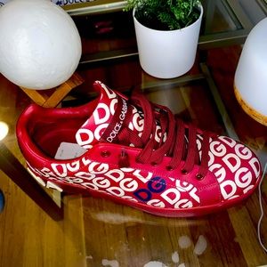 Dolce&Gabbana sold out everywhere